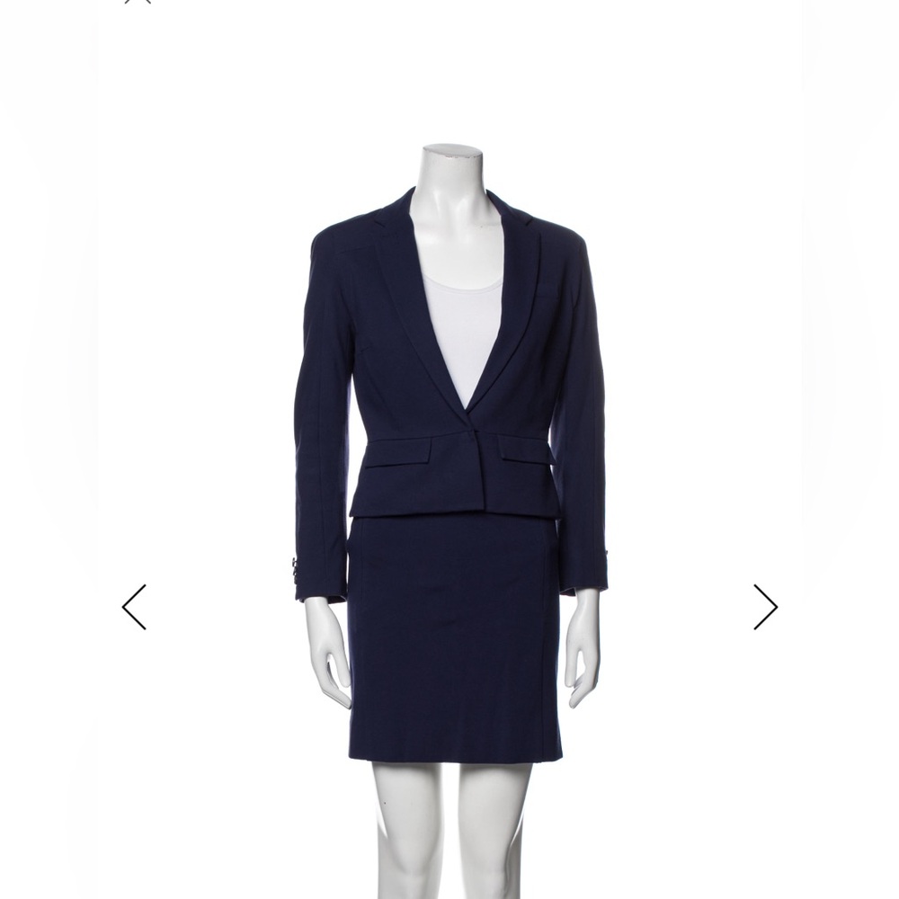 Diane Von Furstenberg Women's Navy Blazer and Skirt Suit